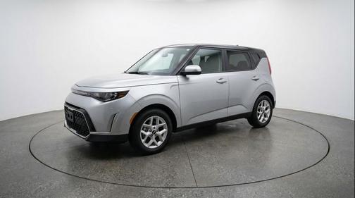 Steel Gray 2025 Kia Soul LX