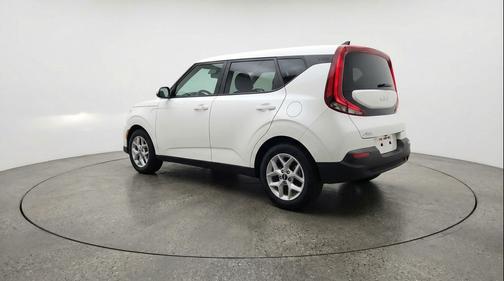 Snow White Pearl 2025 Kia Soul LX