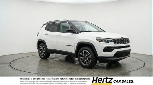 Bright White Clearcoat 2025 Jeep Compass Trailhawk