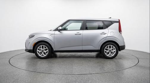 Gravity Gray 2025 Kia Soul LX