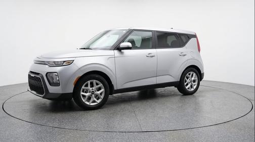 Gravity Gray 2025 Kia Soul LX