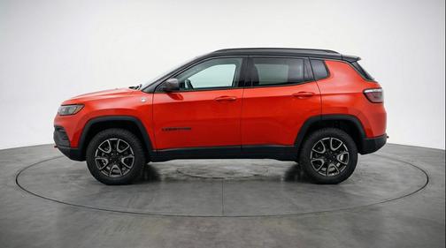 Red Hot Pearlcoat 2025 Jeep Compass Trailhawk