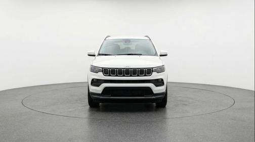 Bright White Clearcoat 2025 Jeep Compass Limited