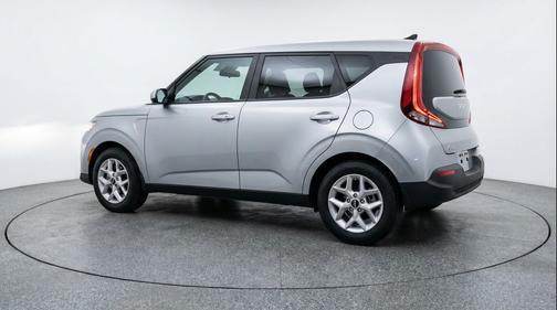 Steel Gray 2025 Kia Soul LX
