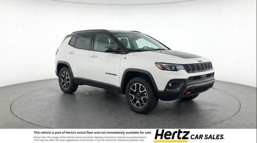 Bright White Clearcoat 2025 Jeep Compass Trailhawk