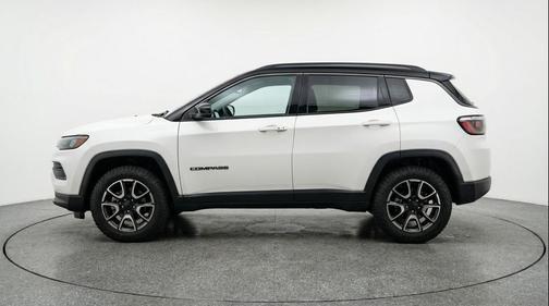 Bright White Clearcoat 2025 Jeep Compass Trailhawk