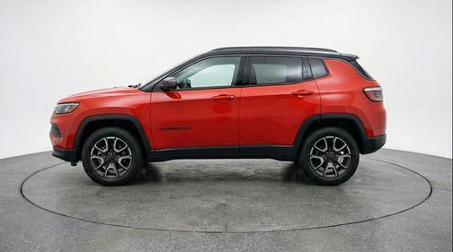 Red Hot Pearlcoat 2025 Jeep Compass Trailhawk