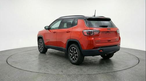 Red Hot Pearlcoat 2025 Jeep Compass Trailhawk