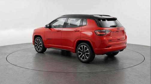 Red Hot Pearlcoat 2025 Jeep Compass Trailhawk