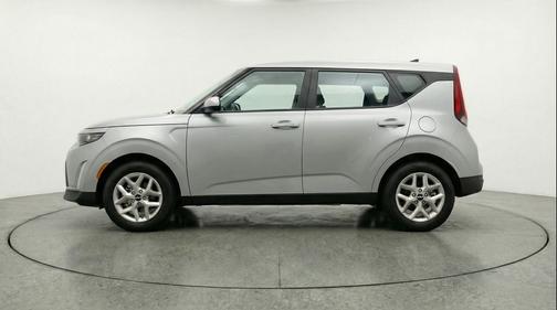 Steel Gray 2025 Kia Soul LX