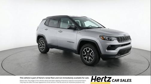 Silver Zynith Metallic Clearcoat 2025 Jeep Compass Trailhawk
