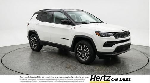 Bright White Clearcoat 2025 Jeep Compass Trailhawk
