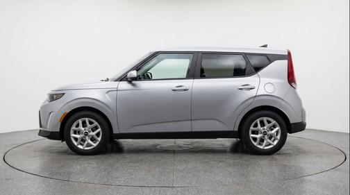 Steel Gray 2025 Kia Soul LX