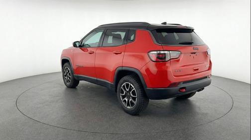 Red Hot Pearlcoat 2025 Jeep Compass Trailhawk