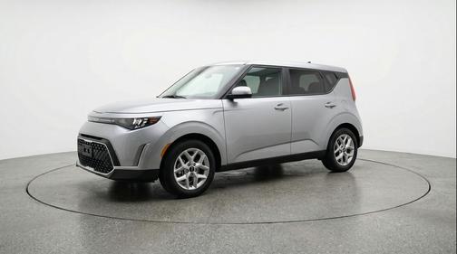 Steel Gray 2025 Kia Soul LX