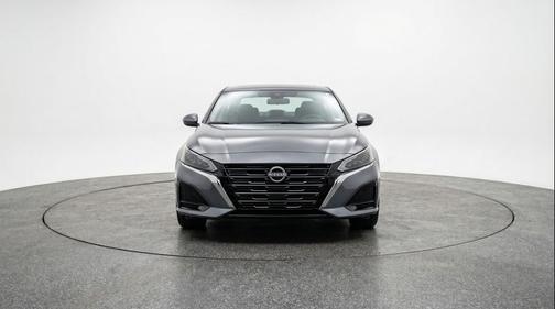 Gun Metallic 2025 Nissan Altima SV FWD