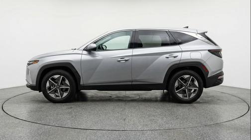 Shimmering Silver 2025 Hyundai TUCSON SEL