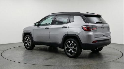 Silver Zynith Metallic Clearcoat 2025 Jeep Compass Limited