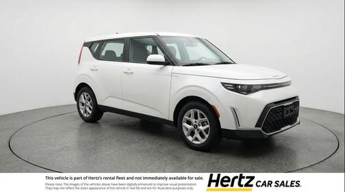 Snow White Pearl 2025 Kia Soul LX