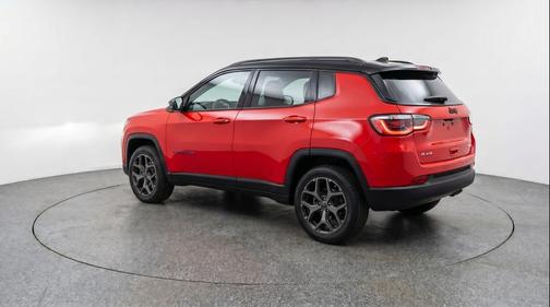 Red Hot Pearlcoat 2025 Jeep Compass Limited