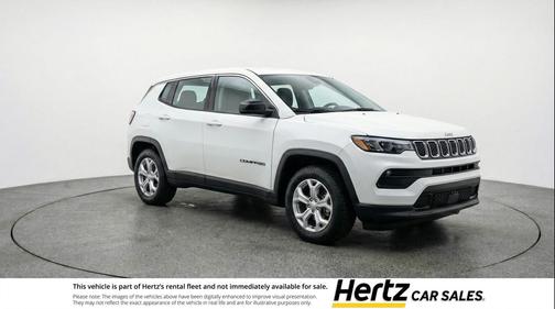 Bright White Clearcoat 2025 Jeep Compass Latitude