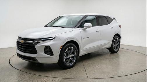 Summit White 2025 Chevrolet Blazer 2LT