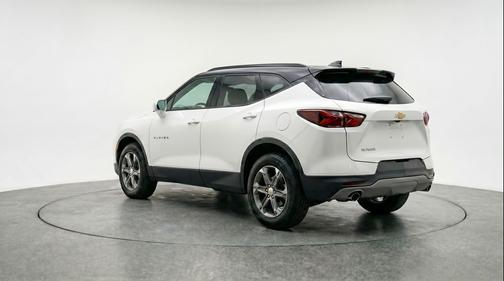 Summit White 2025 Chevrolet Blazer 2LT