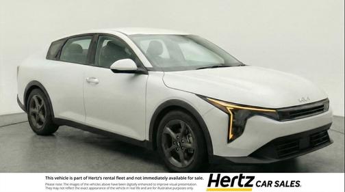 Snow White Pearl 2025 Kia K4 LXS