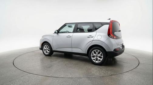 Steel Gray 2025 Kia Soul LX