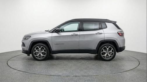 Silver Zynith Metallic Clearcoat 2025 Jeep Compass Limited