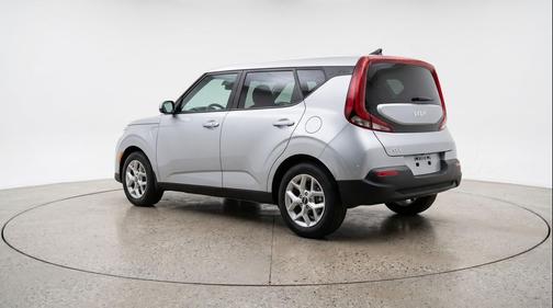 Steel Gray 2025 Kia Soul LX