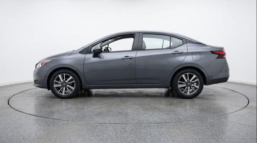 Gun Metallic 2025 Nissan Versa 1.6 SV