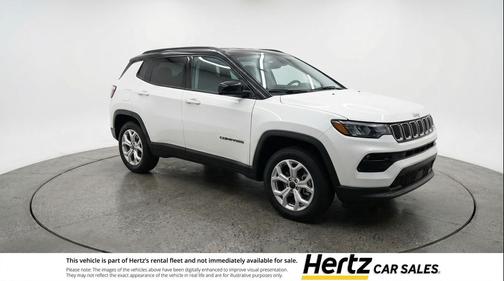 Bright White Clearcoat 2025 Jeep Compass Latitude