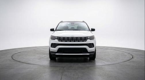 Bright White Clearcoat 2025 Jeep Compass Limited