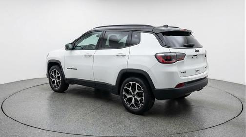 Bright White Clearcoat 2025 Jeep Compass Limited