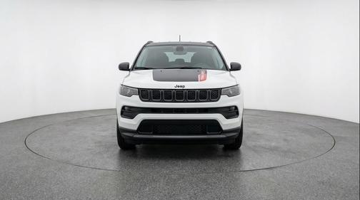 Bright White Clearcoat 2025 Jeep Compass Trailhawk