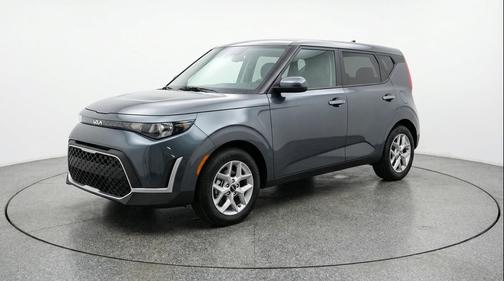 Gravity Gray 2025 Kia Soul LX