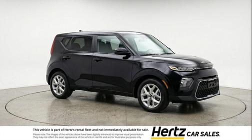 Fusion Black 2025 Kia Soul LX