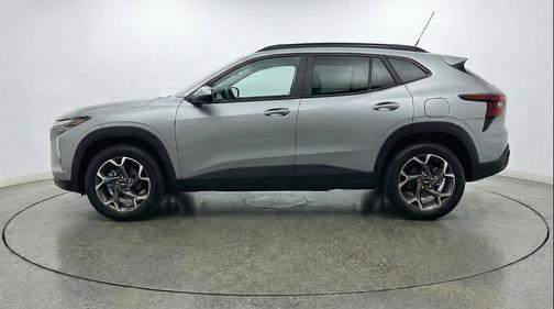 Sterling Gray Metallic 2025 Chevrolet Trax LT