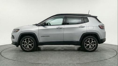 Silver Zynith Metallic Clearcoat 2025 Jeep Compass Limited