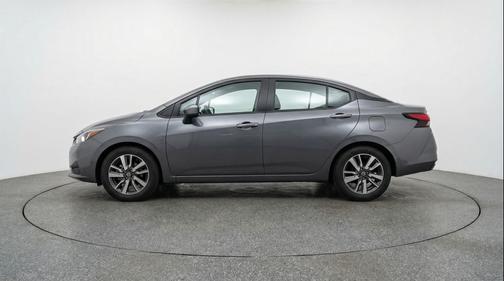 Gun Metallic 2025 Nissan Versa 1.6 SV