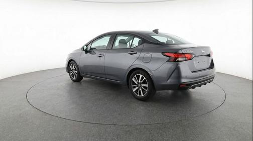 Gun Metallic 2025 Nissan Versa 1.6 SV