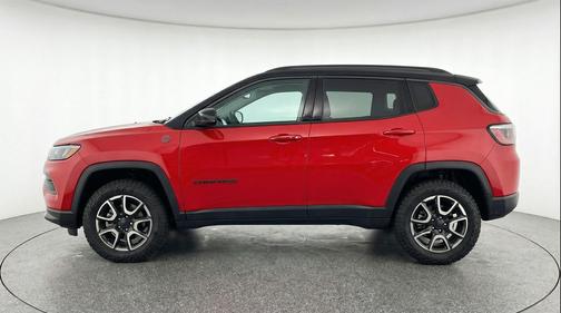 Red Hot Pearlcoat 2025 Jeep Compass Trailhawk
