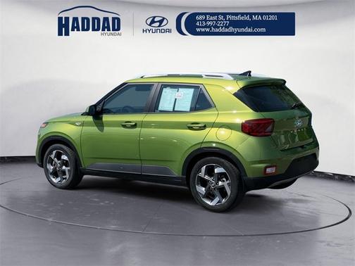2022 Hyundai VENUE SEL