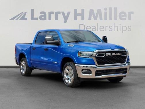 Hydro Blue Pearlcoat 2026 RAM 1500 Big Horn