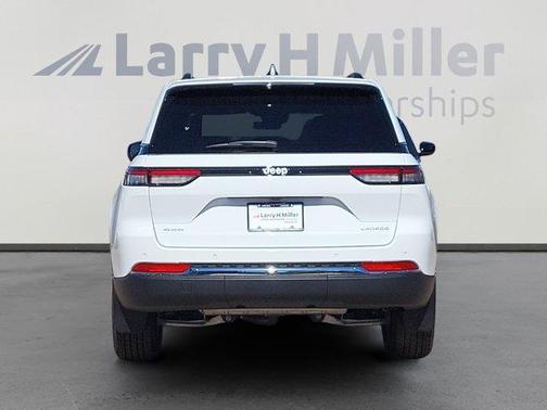 2025 Jeep Grand Cherokee Laredo X