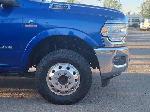 Blue Streak Pearlcoat 2019 RAM 3500 Laramie