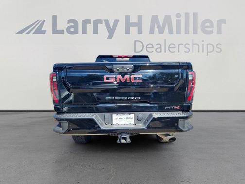 2025 GMC Sierra 2500 AT4
