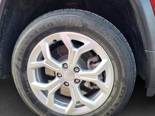 Red 2024 Jeep Compass Latitude