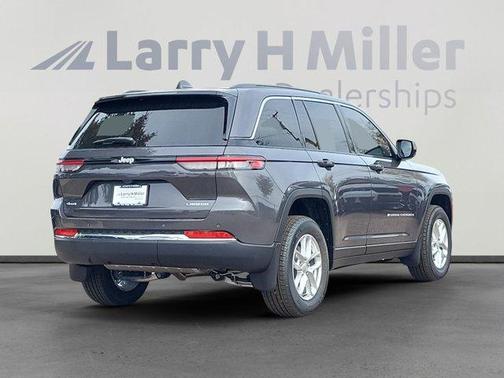 2025 Jeep Grand Cherokee Laredo X